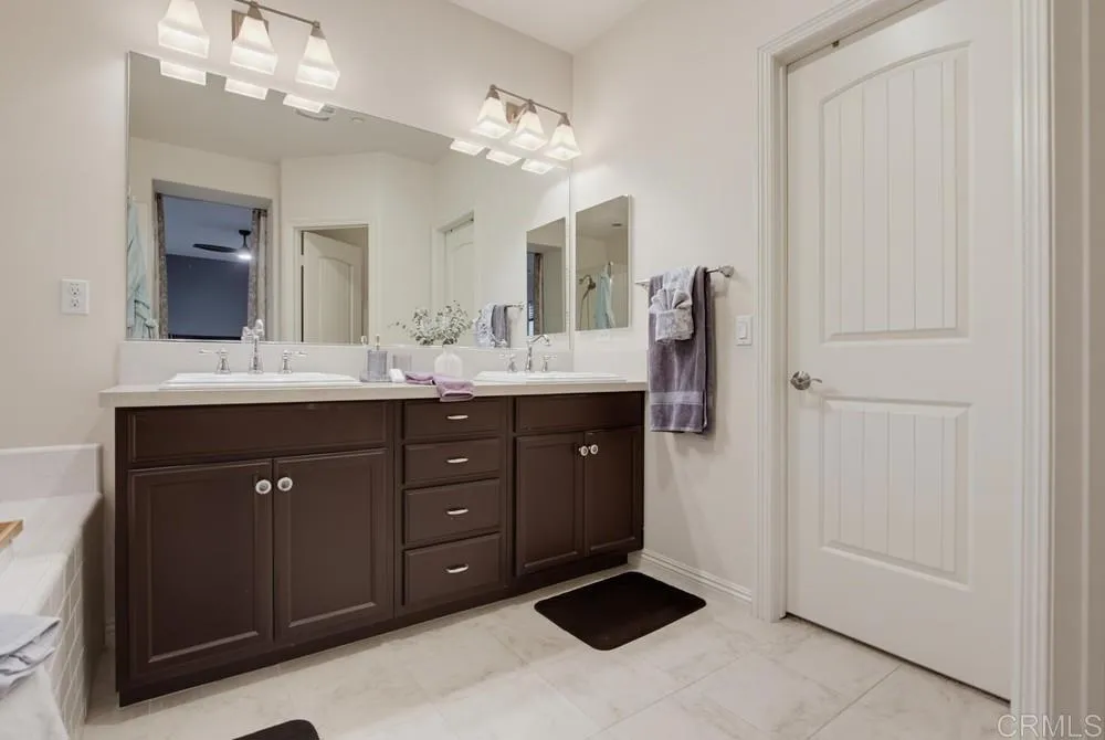 1089 Primrose Lane Encinitas, CA 92024