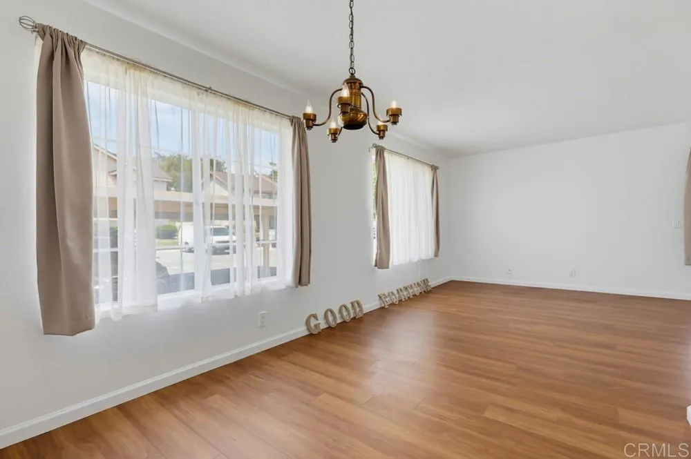 2041 MANZANA Way San Diego, CA 92139