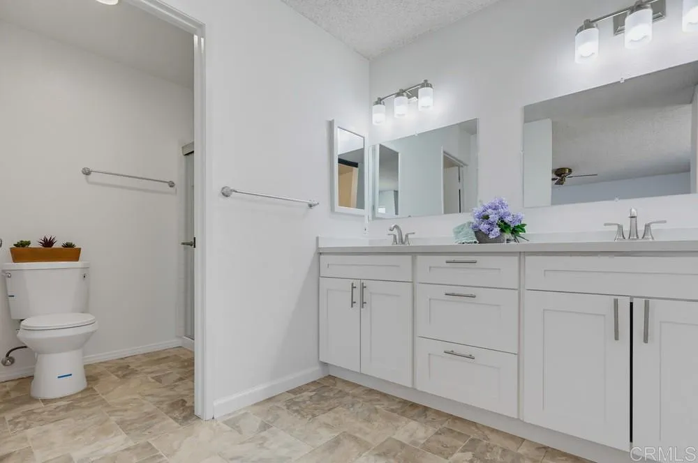 2041 MANZANA Way San Diego, CA 92139