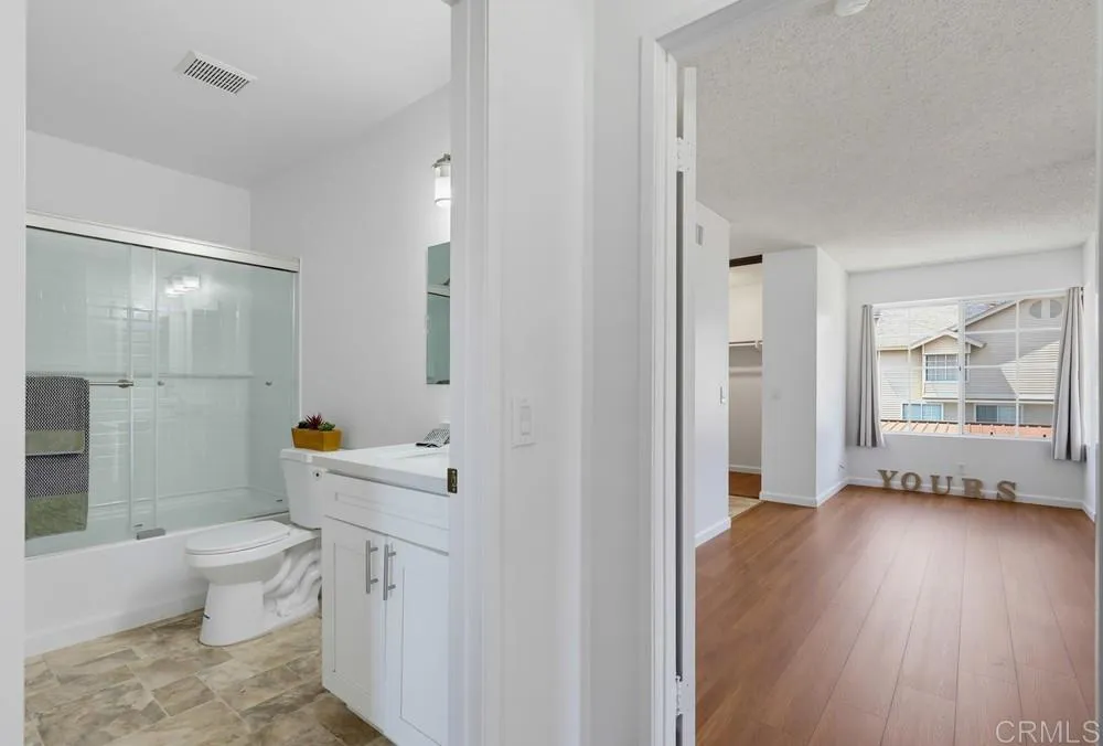 2041 MANZANA Way San Diego, CA 92139