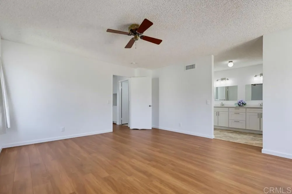 2041 MANZANA Way San Diego, CA 92139