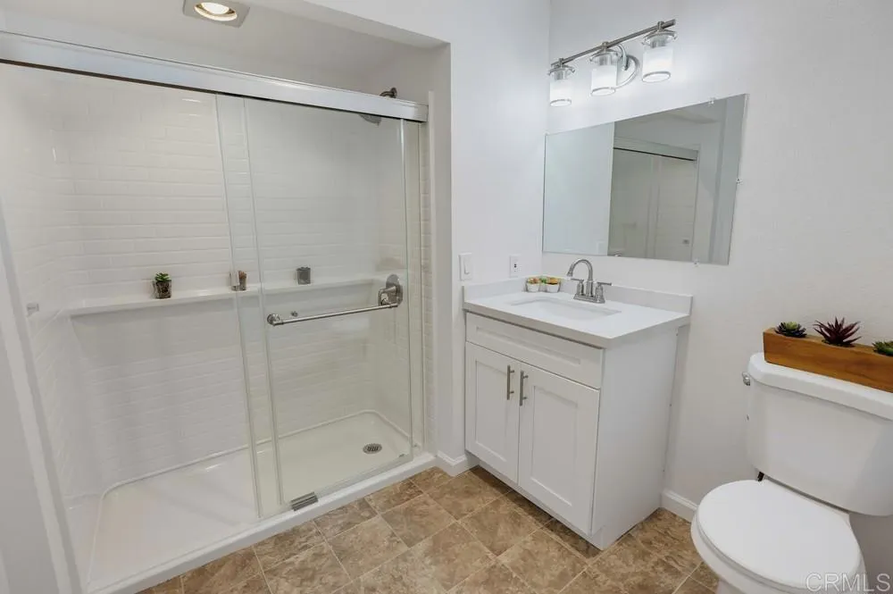2041 MANZANA Way San Diego, CA 92139