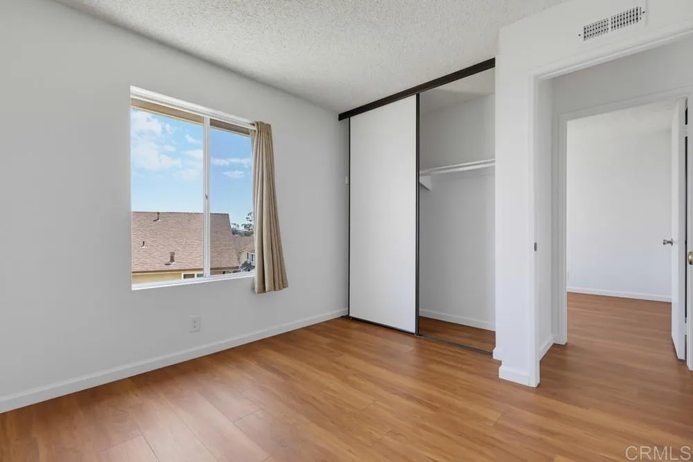 2041 MANZANA Way San Diego, CA 92139