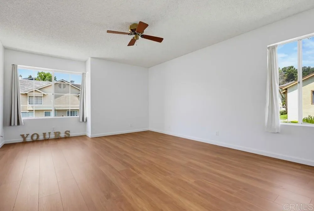 2041 MANZANA Way San Diego, CA 92139