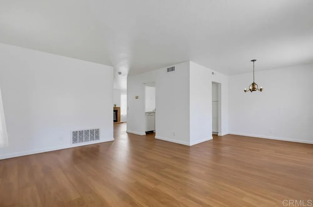 2041 MANZANA Way San Diego, CA 92139