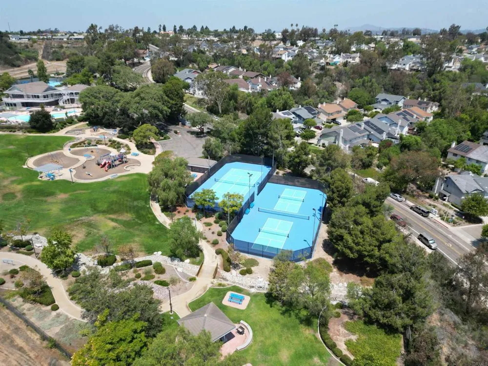 2041 MANZANA Way San Diego, CA 92139