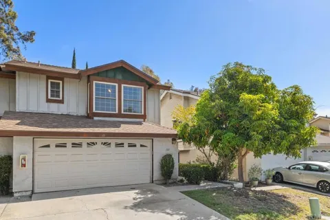 1135 Manzana Way