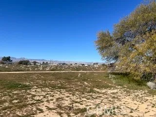 1234 MEDIO California City, CA 93505