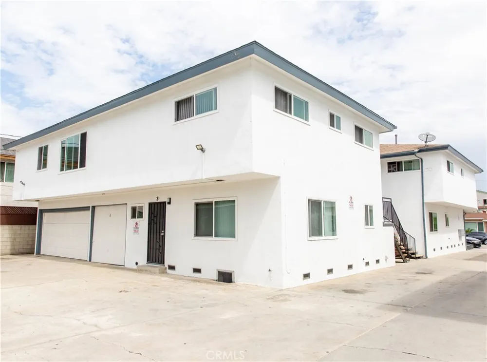 4834 W 118th Place Hawthorne, CA 90250