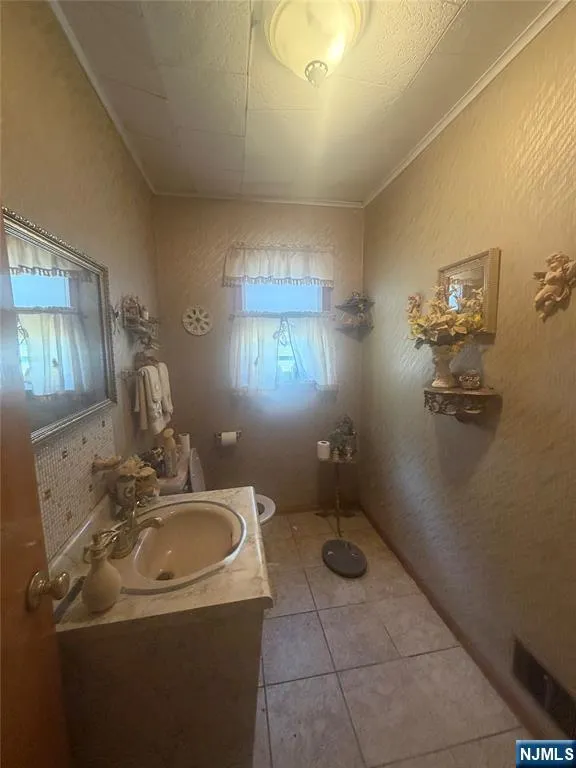 1505 67th Street North Bergen, NJ 07047