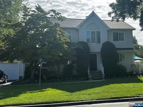 663 Plympton Street