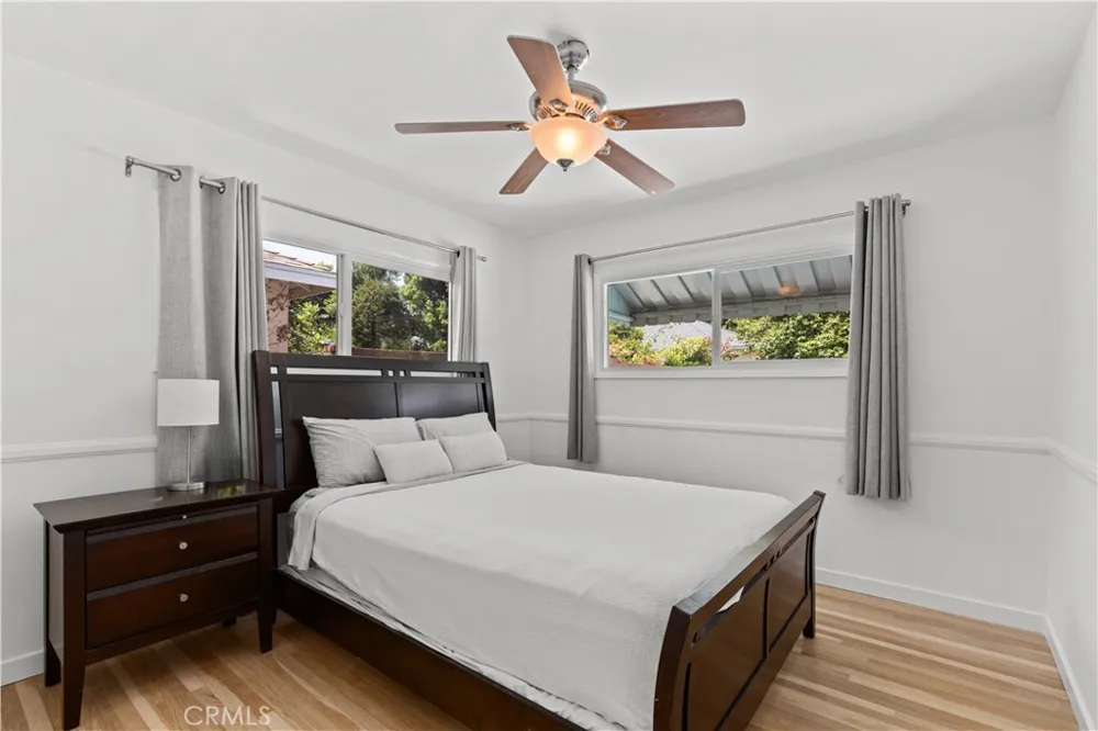 6319 Aura Avenue Tarzana, CA 91335