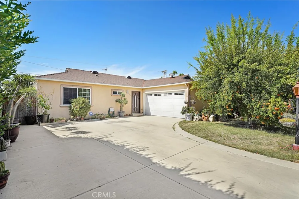 19406 Enadia Way Reseda, CA 91335