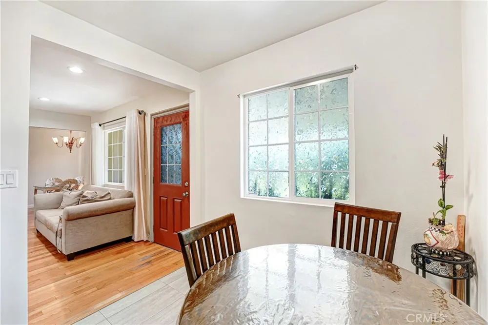 19406 Enadia Way Reseda, CA 91335
