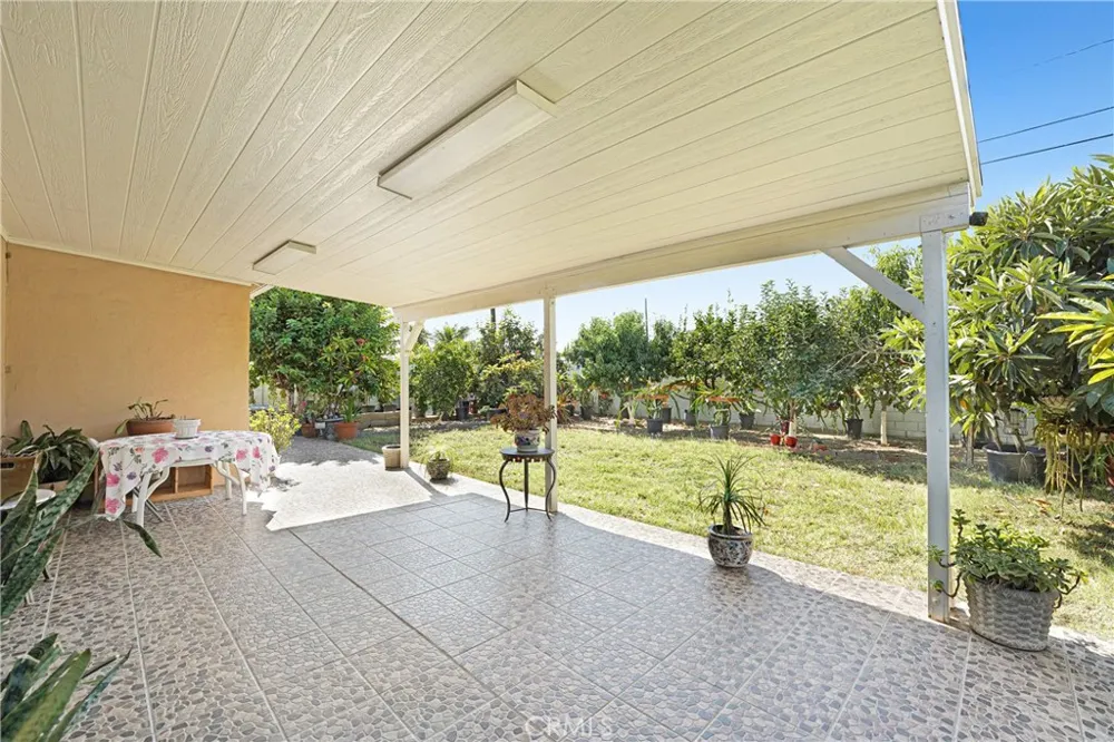 19406 Enadia Way Reseda, CA 91335