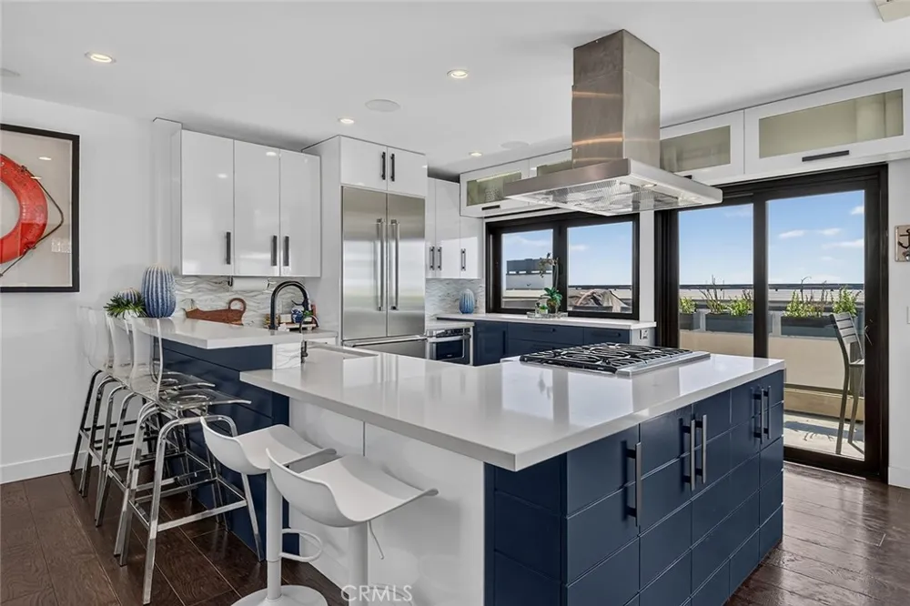 232 30th Manhattan Beach, CA 90266