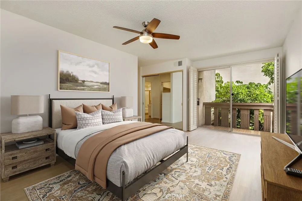 5216 Yarmouth Avenue #105 Encino, CA 91316