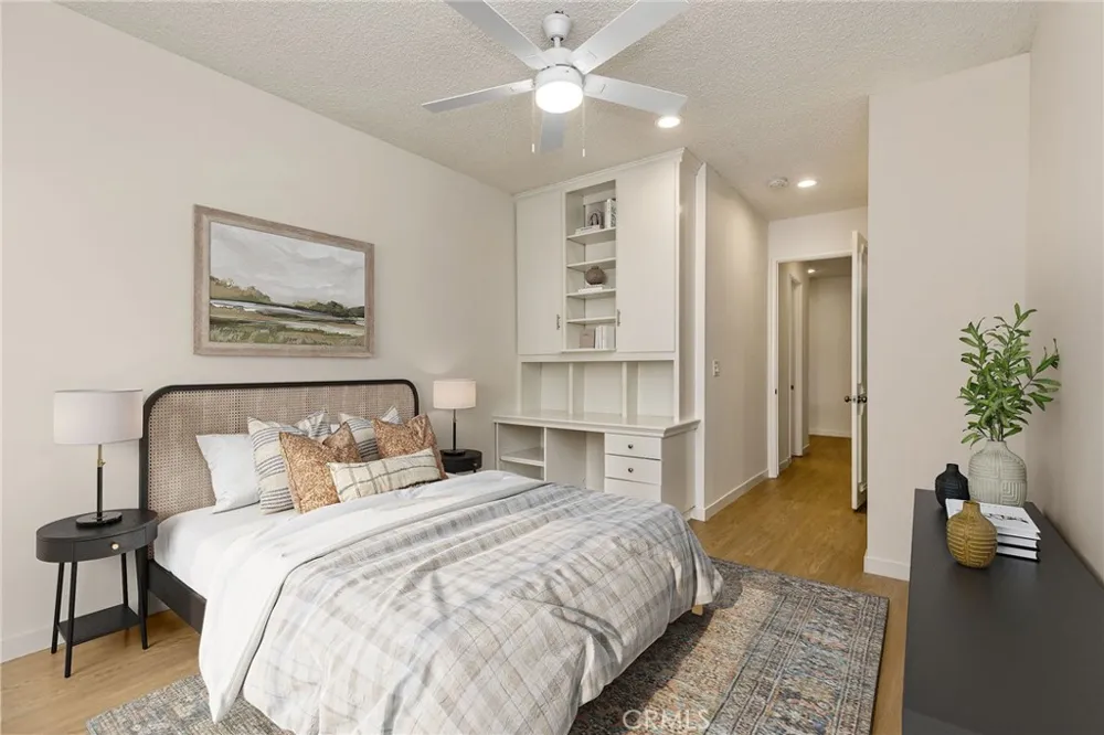 5216 Yarmouth Avenue #105 Encino, CA 91316