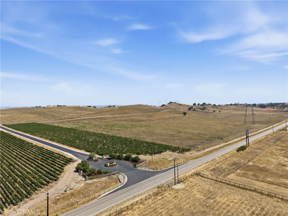 3633 Michele Circle Paso Robles, CA 93446