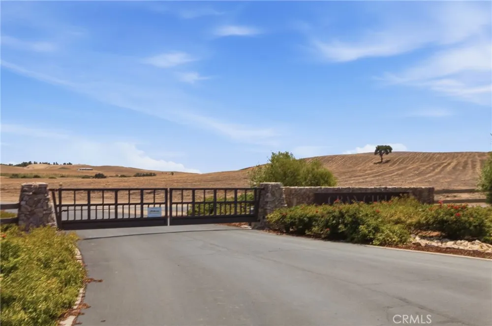 3633 Michele Circle Paso Robles, CA 93446