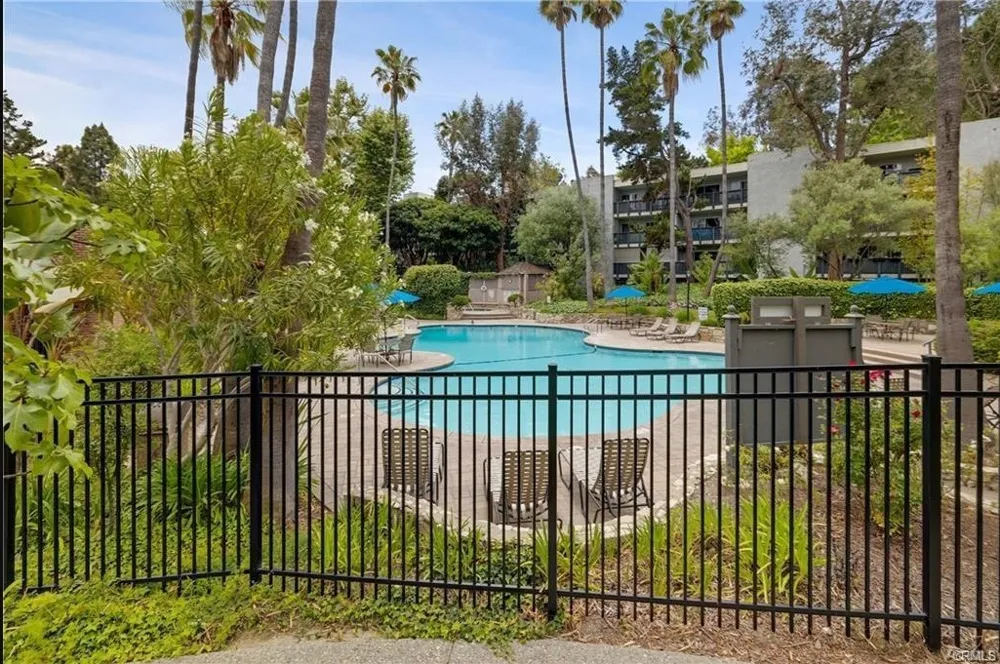 3611 W. Hidden Lane #C Rolling Hills Estates, CA 90274