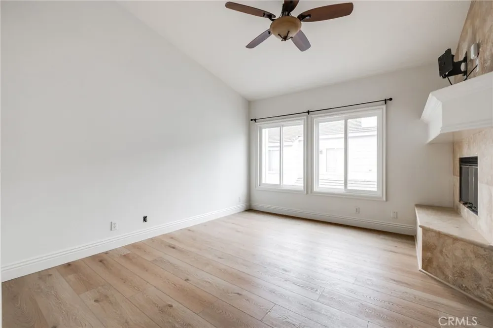 581 Pageant Orange, CA 92869