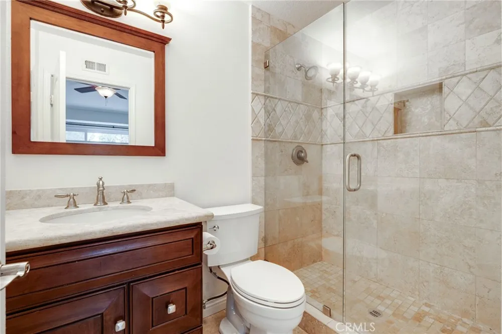 581 Pageant Orange, CA 92869