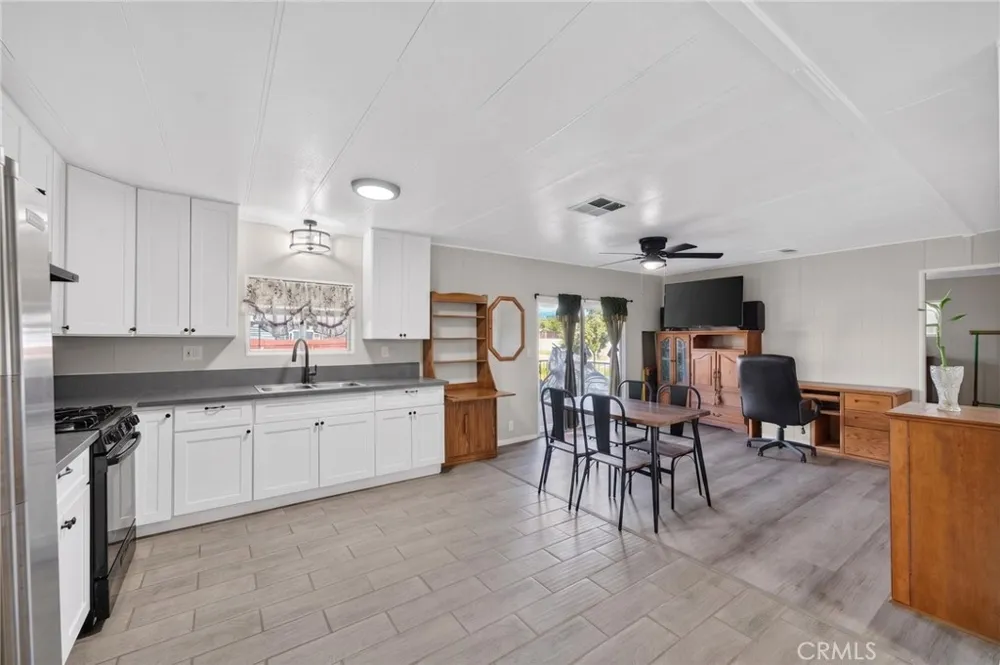 43831 Rassle Hemet, CA 92544