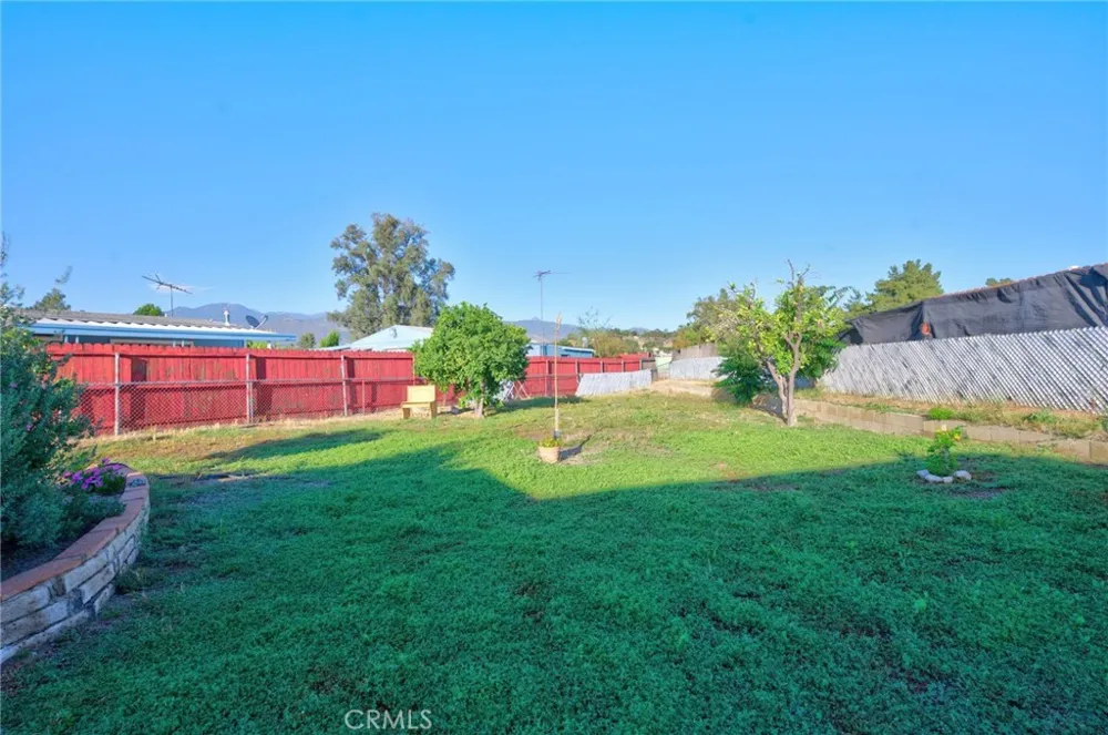 43831 Rassle Hemet, CA 92544