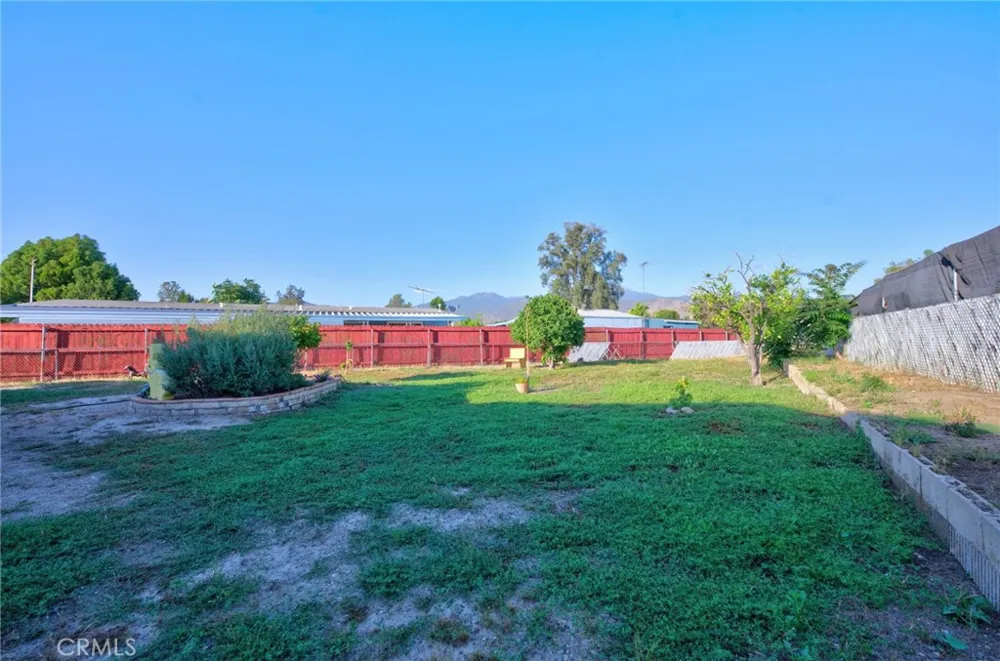 43831 Rassle Hemet, CA 92544