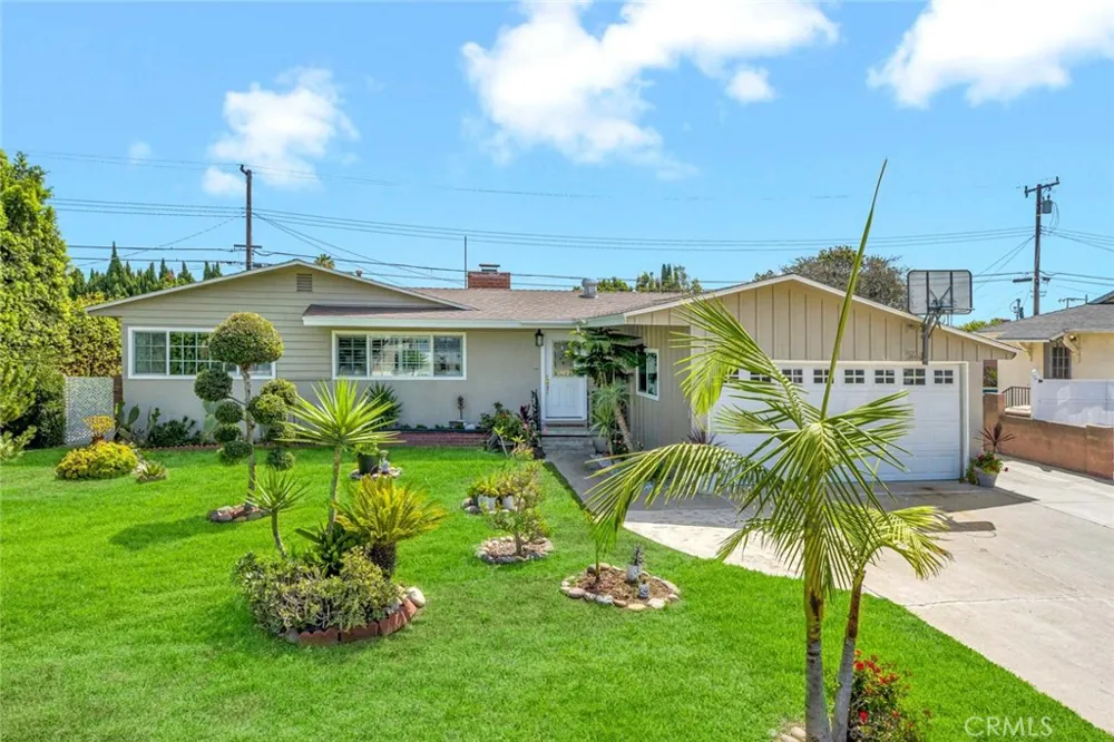 11812 Peacock Court Garden Grove, CA 92841