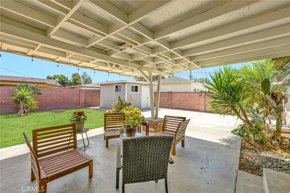11812 Peacock Court Garden Grove, CA 92841