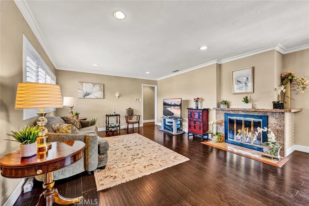 11812 Peacock Court Garden Grove, CA 92841