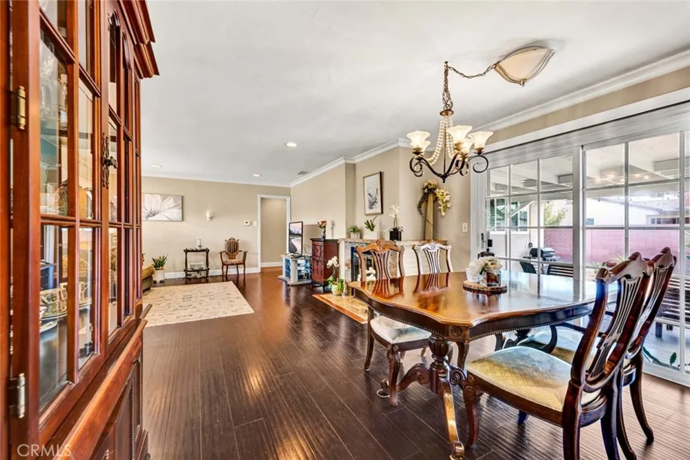 11812 Peacock Court Garden Grove, CA 92841