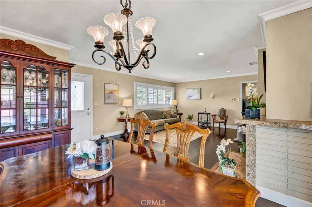11812 Peacock Court Garden Grove, CA 92841