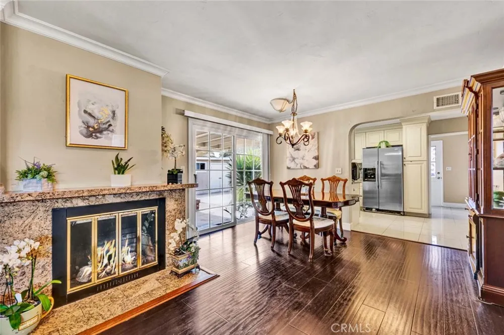 11812 Peacock Court Garden Grove, CA 92841