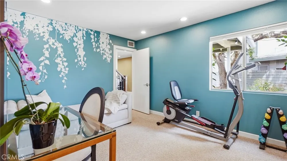2336 Cynthia Court Costa Mesa, CA 92627