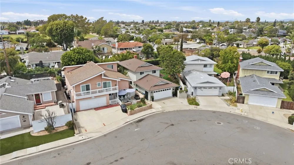 2336 Cynthia Court Costa Mesa, CA 92627