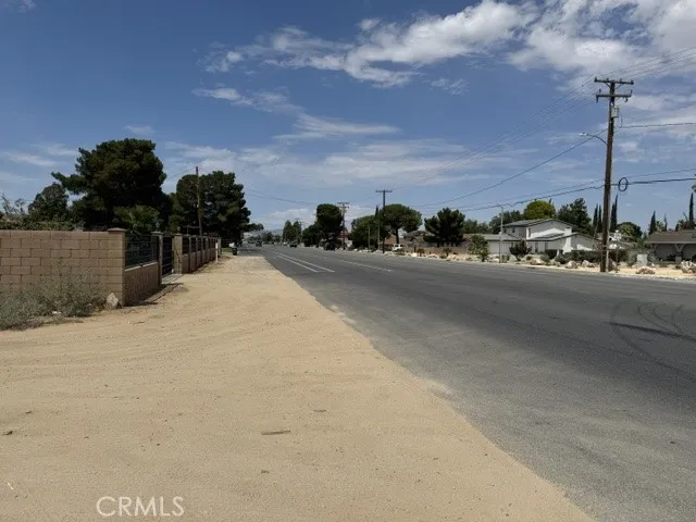 1610 W Ave L Lancaster, CA 93543