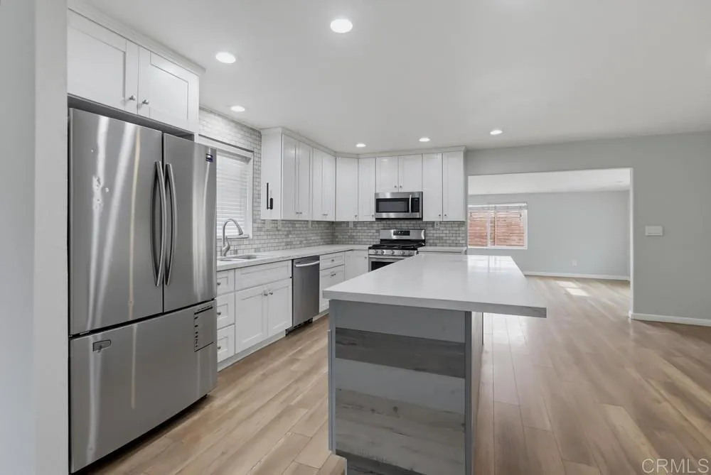 9108 Christiana Street Spring Valley, CA 91977