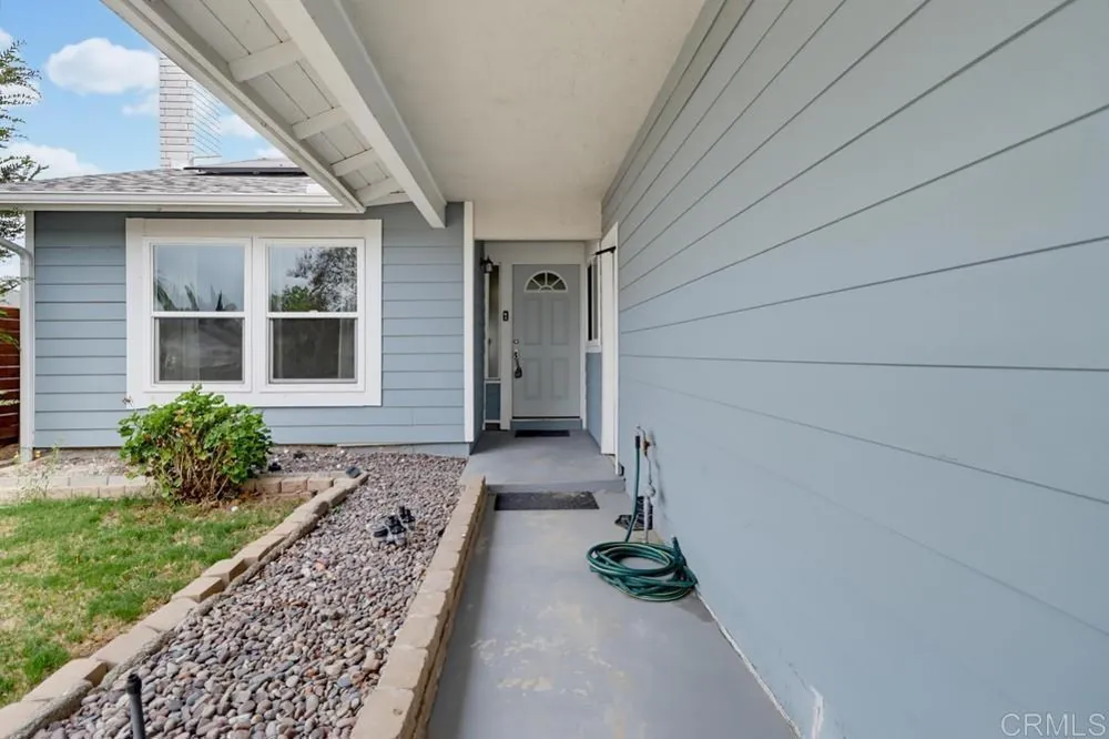 9108 Christiana Street Spring Valley, CA 91977