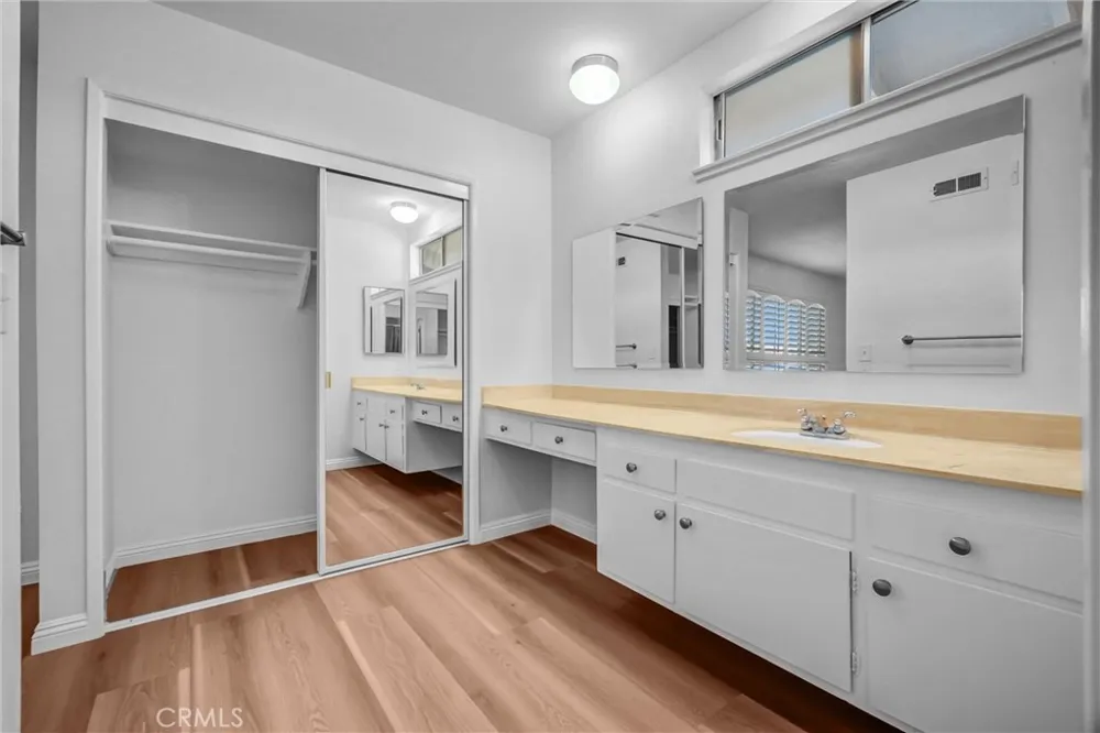 17362 Breda Lane Huntington Beach, CA 92649