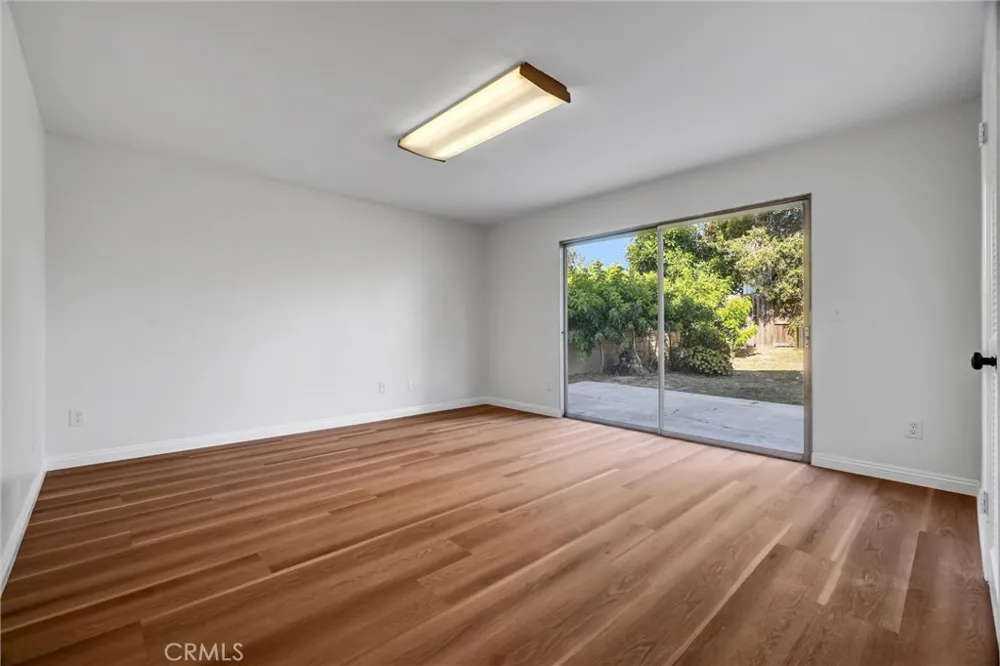17362 Breda Lane Huntington Beach, CA 92649