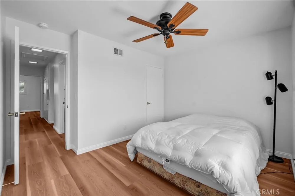 17362 Breda Lane Huntington Beach, CA 92649