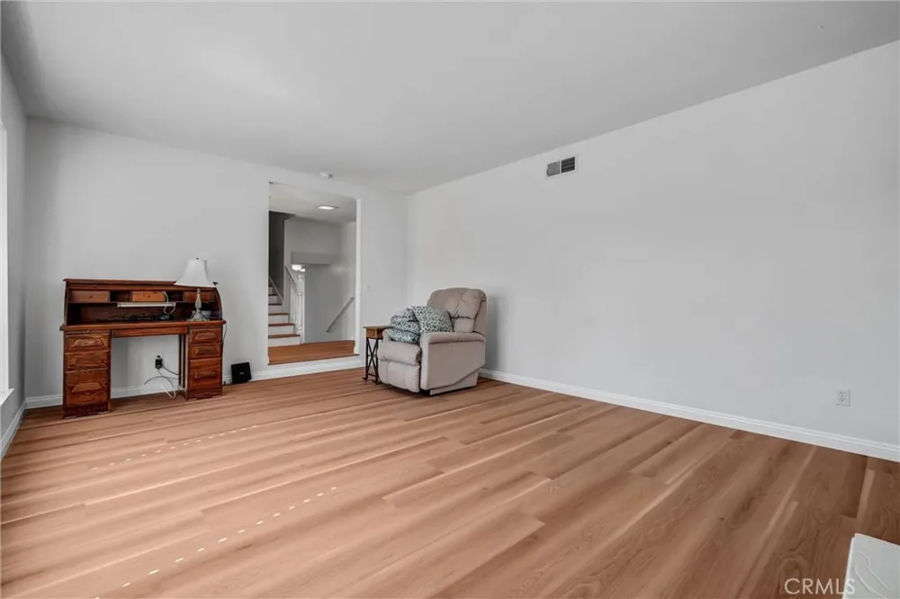 17362 Breda Lane Huntington Beach, CA 92649