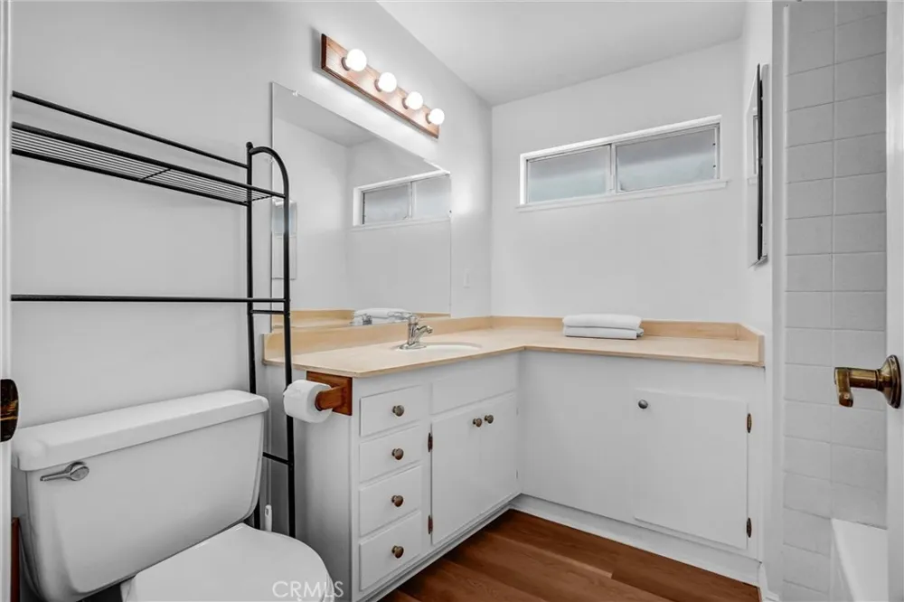 17362 Breda Lane Huntington Beach, CA 92649