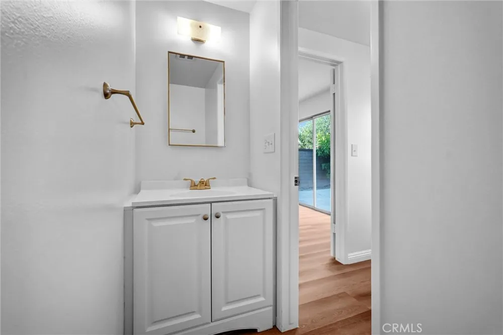 17362 Breda Lane Huntington Beach, CA 92649
