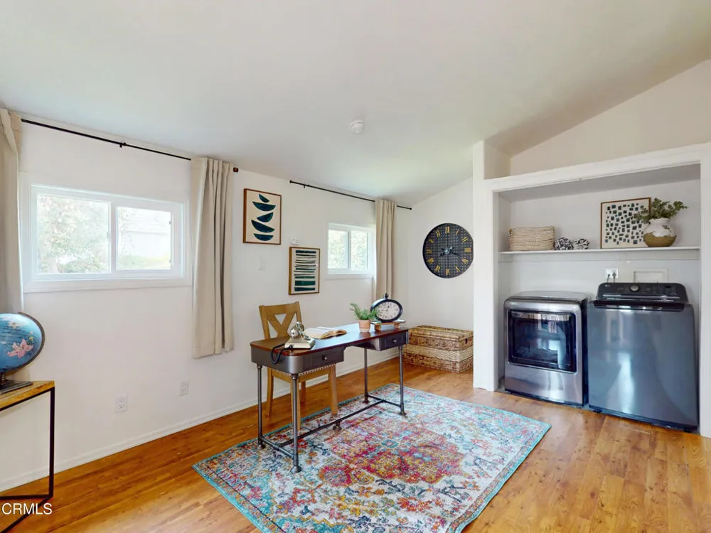 4743 Briggs Avenue La Crescenta, CA 91214