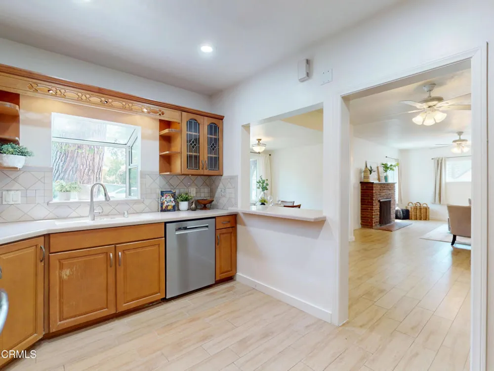 4743 Briggs Avenue La Crescenta, CA 91214