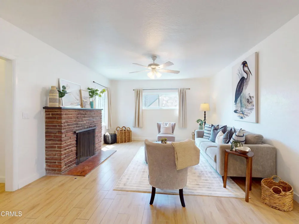 4743 Briggs Avenue La Crescenta, CA 91214